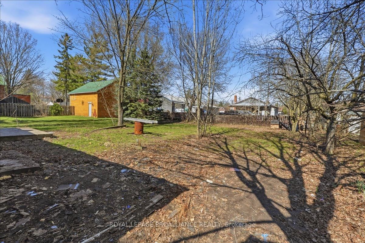 211 Colborne Street • Tweed, ON photo 32