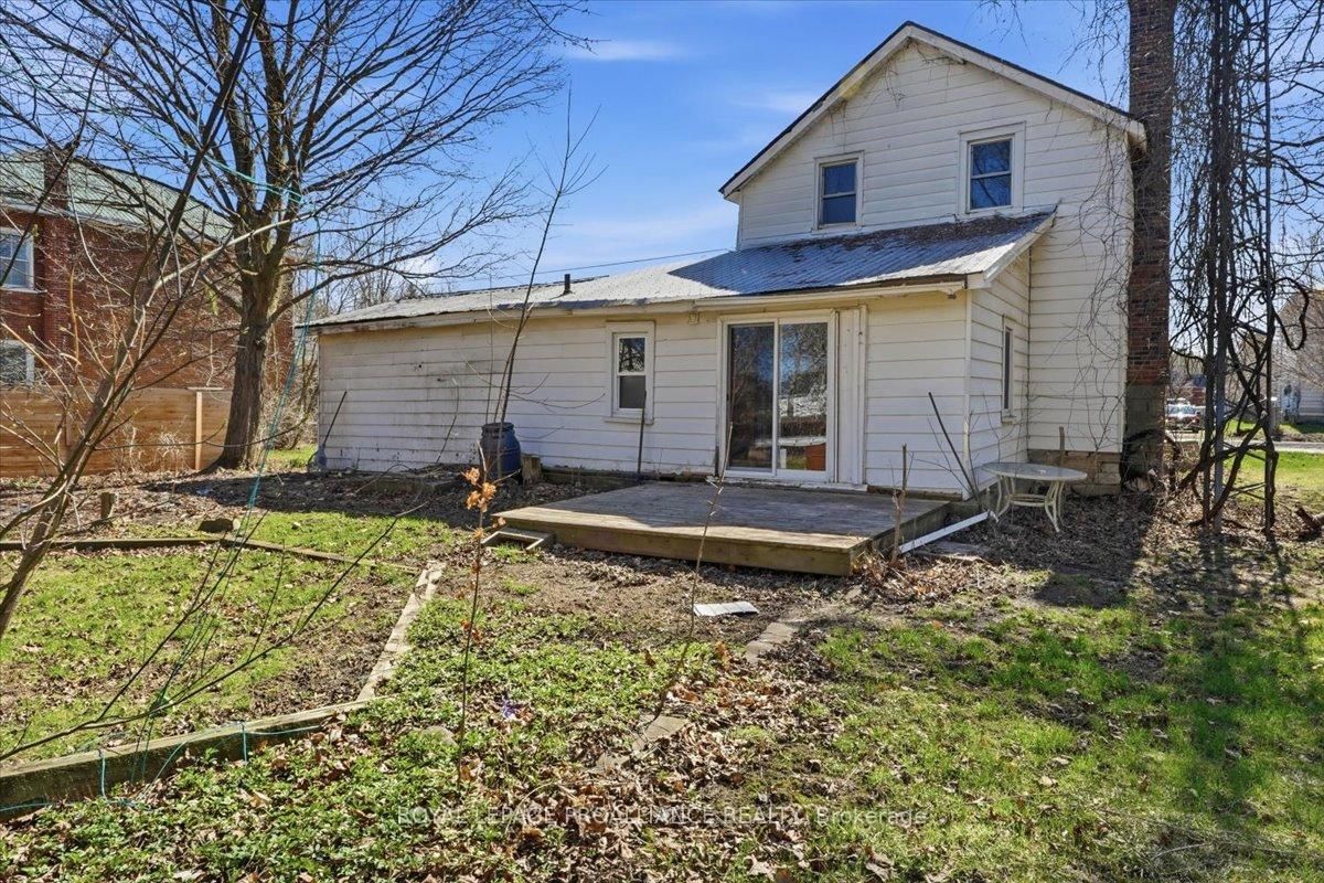 211 Colborne Street • Tweed, ON photo 34