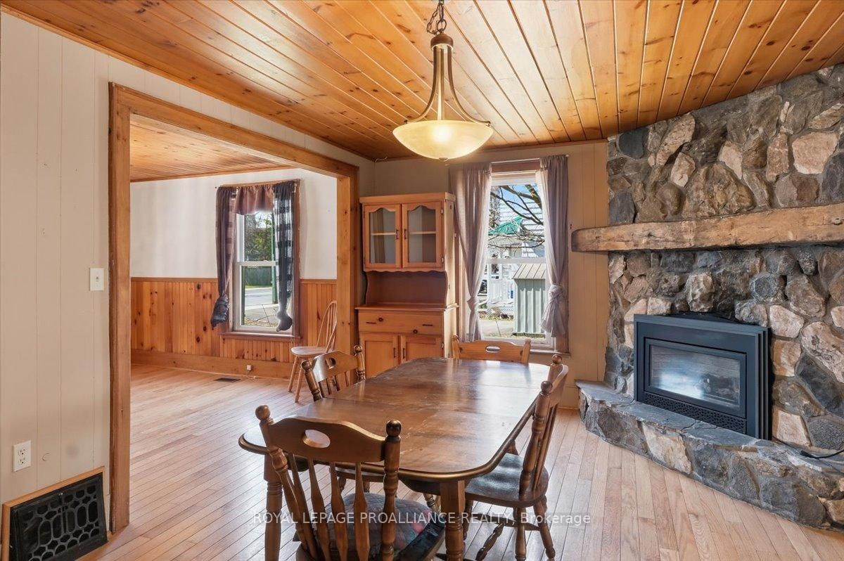 211 Colborne Street • Tweed, ON photo 8