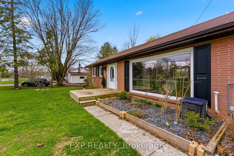 6 Bayside Dr, Trenton, K8V 5P7 | Image 2