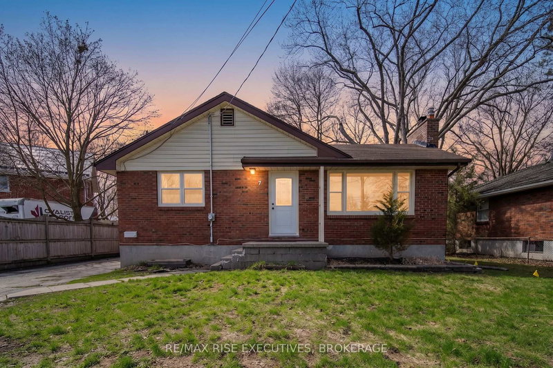 home for sale on 7 Benjamin Street