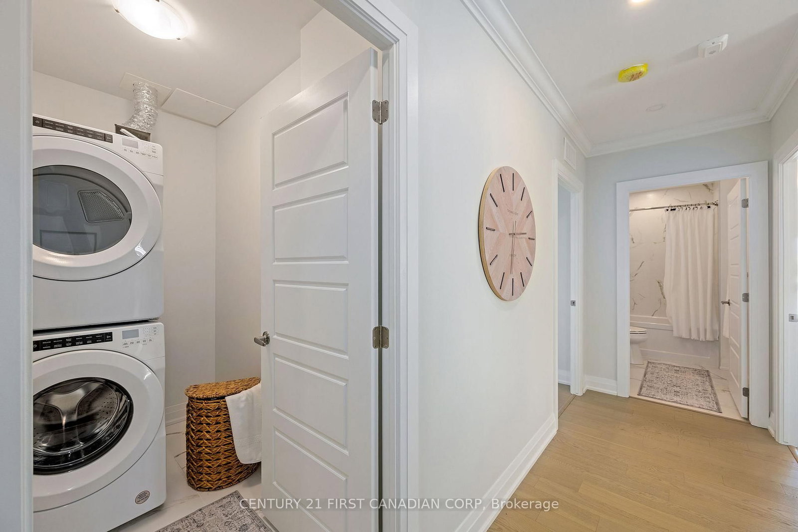 1560 Upper West Avenue, Unit 203 - Photo 3