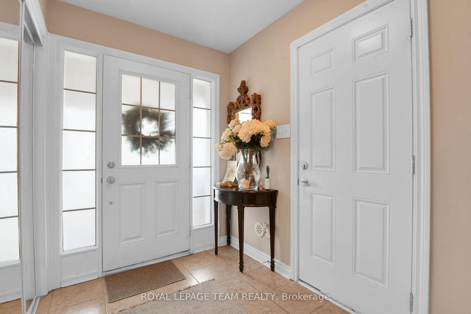 920 Messor Crescent - Photo 5