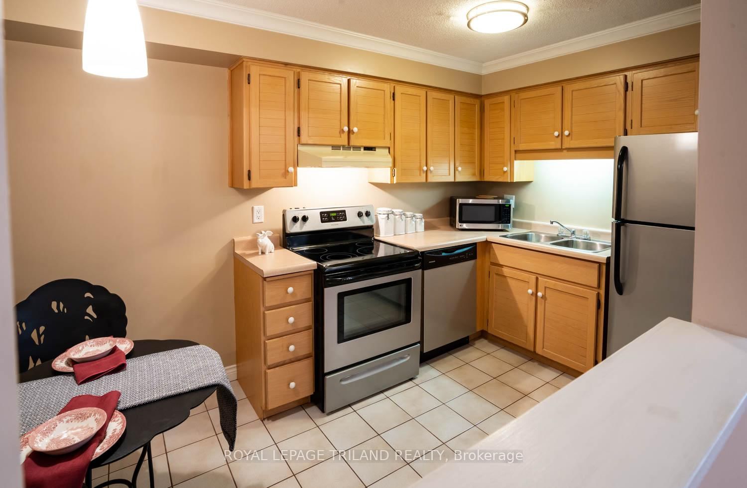 695 Richmond Street, Unit 904 - Photo 6