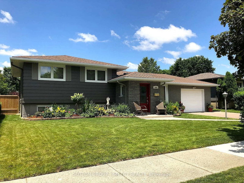 home for sale on 1054 Chippewa Drive