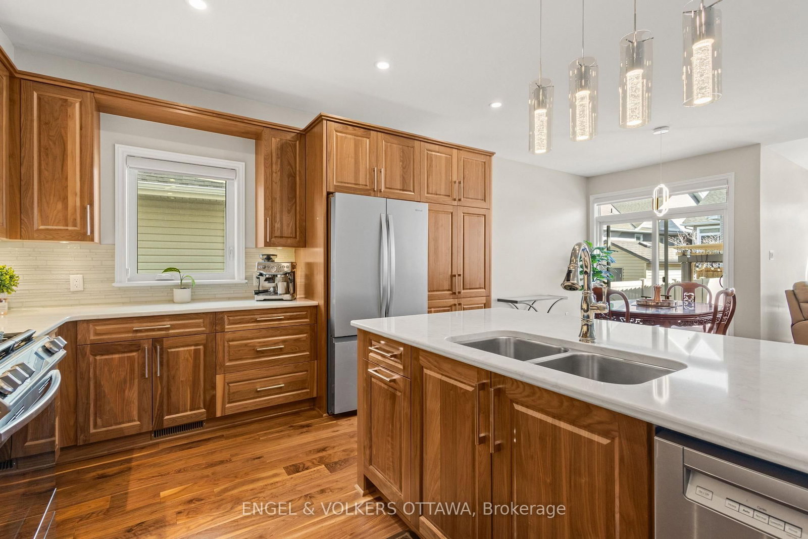 865 Tewin Circle - Photo 10