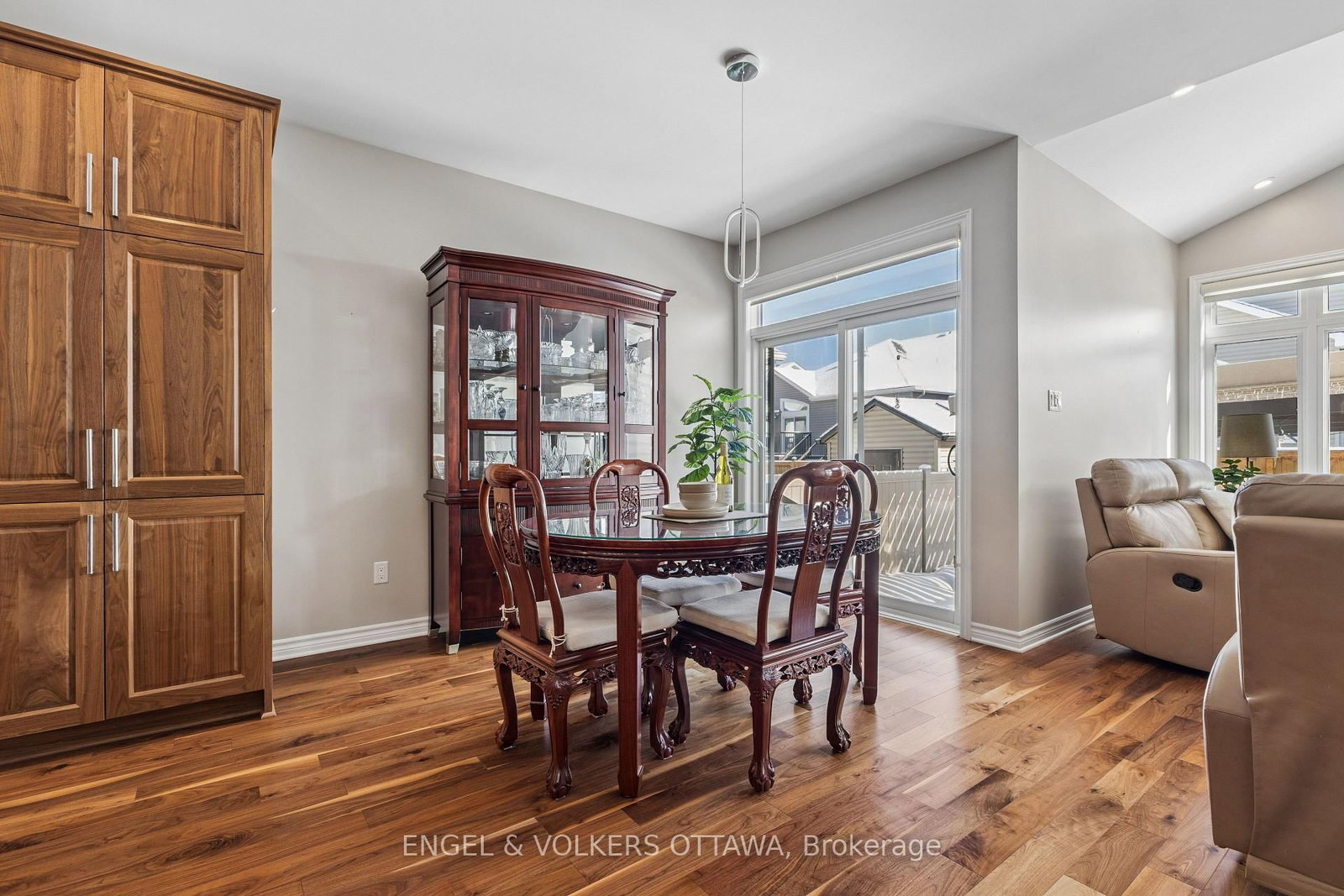 865 Tewin Circle - Photo 16