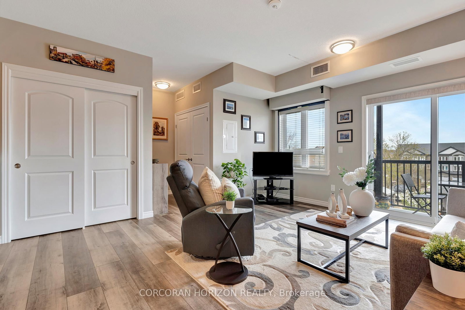 408 Guelph Avenue, Unit 209 - Photo 12