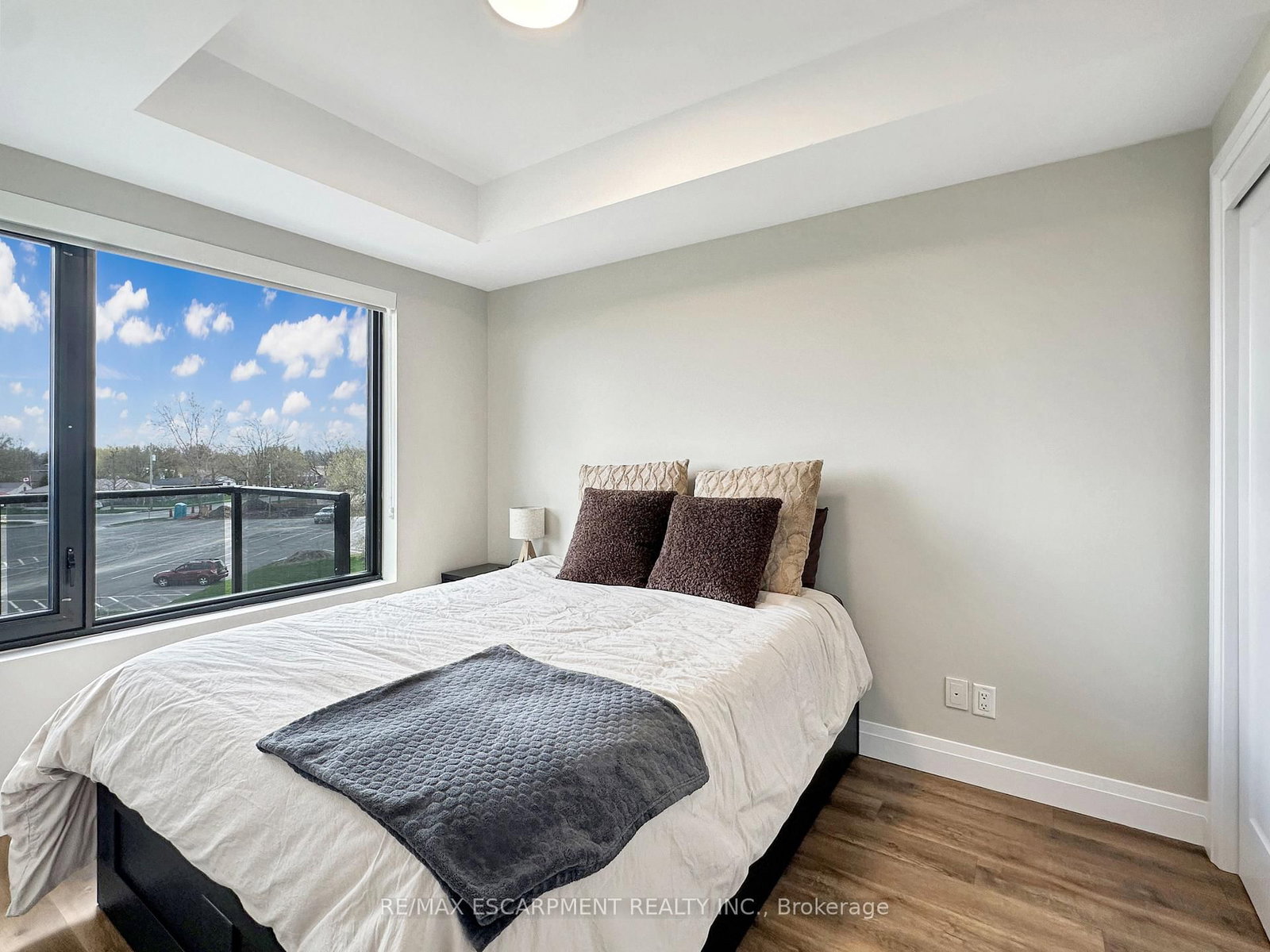 64 Main Street N, Unit 303 - Photo 11