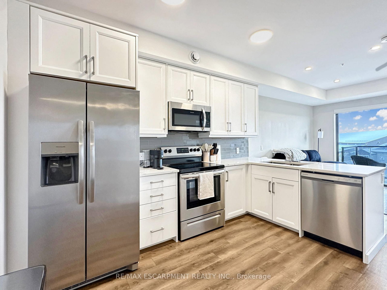 64 Main Street N, Unit 303 - Photo 16