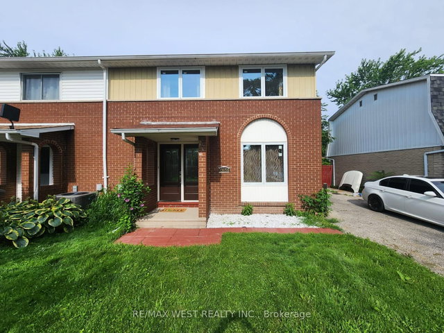 10658 Atwater Crescent