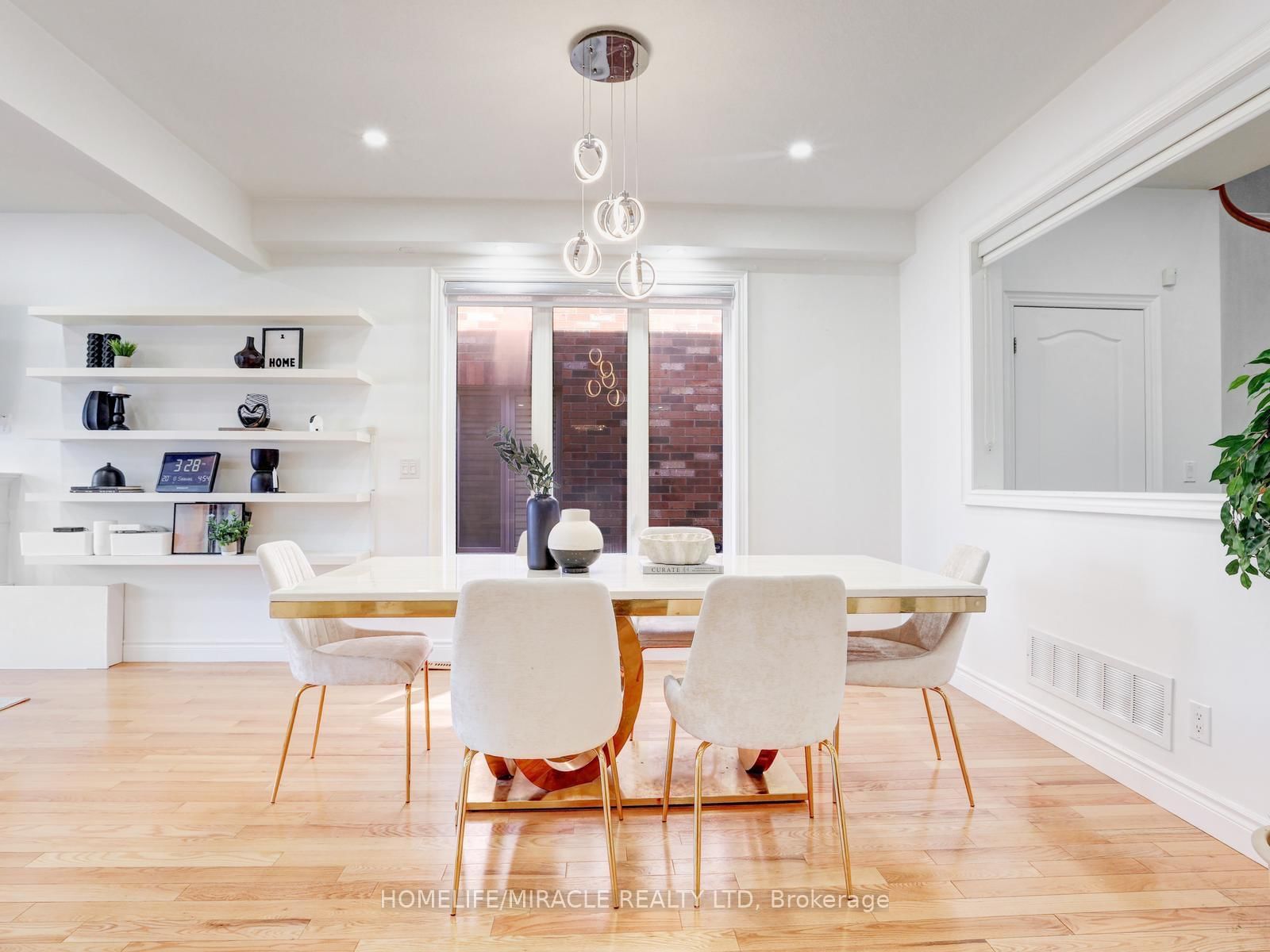 584 Pinery Trail - Photo 10