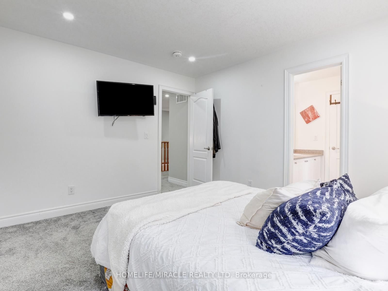 584 Pinery Trail - Photo 30