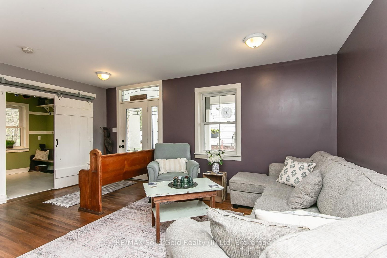 Listing Image 7
