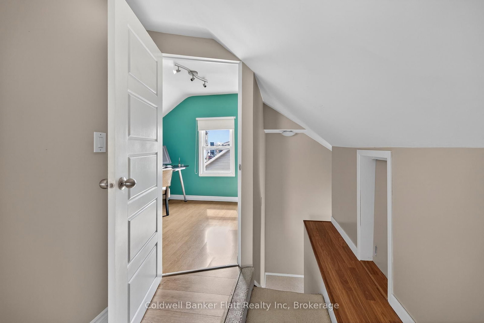 21 Rose Avenue - Photo 23