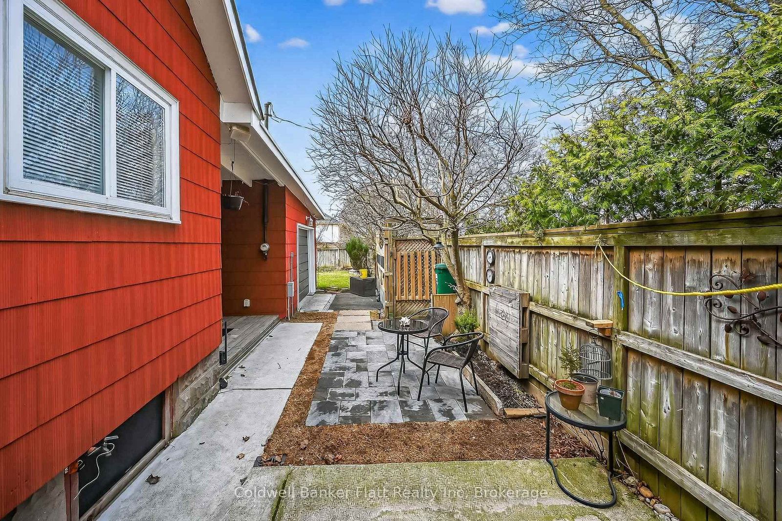 21 Rose Avenue - Photo 32