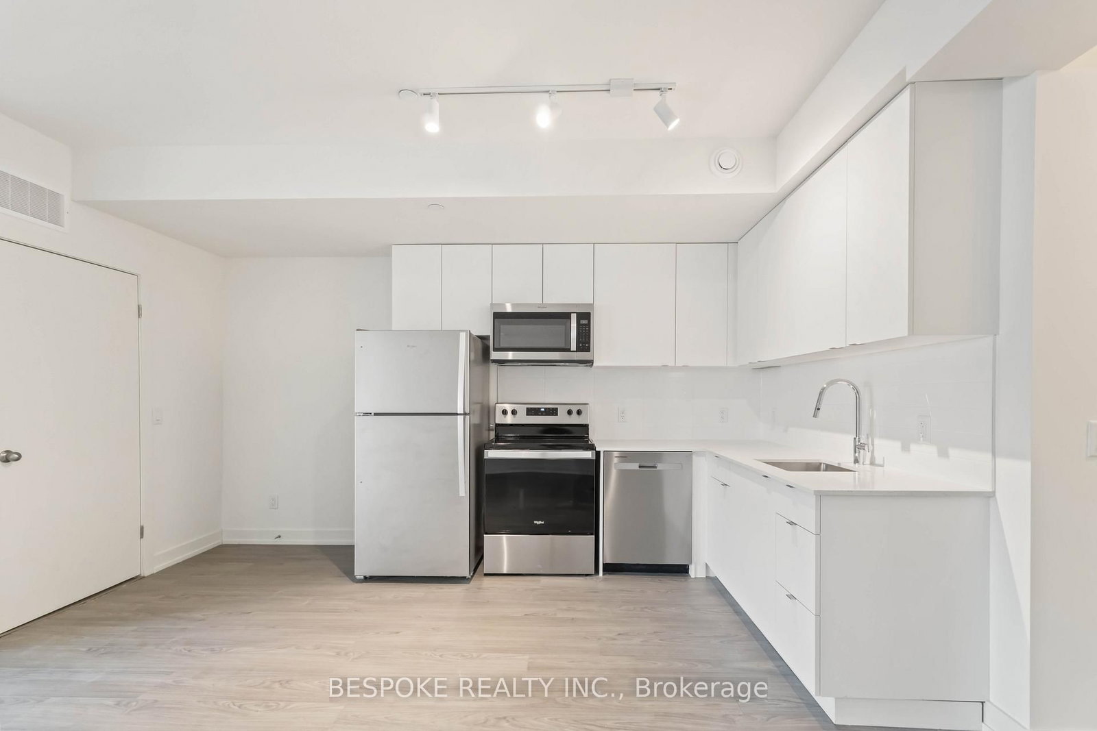 16 Melbourne Avenue, Unit 106C - Photo 9