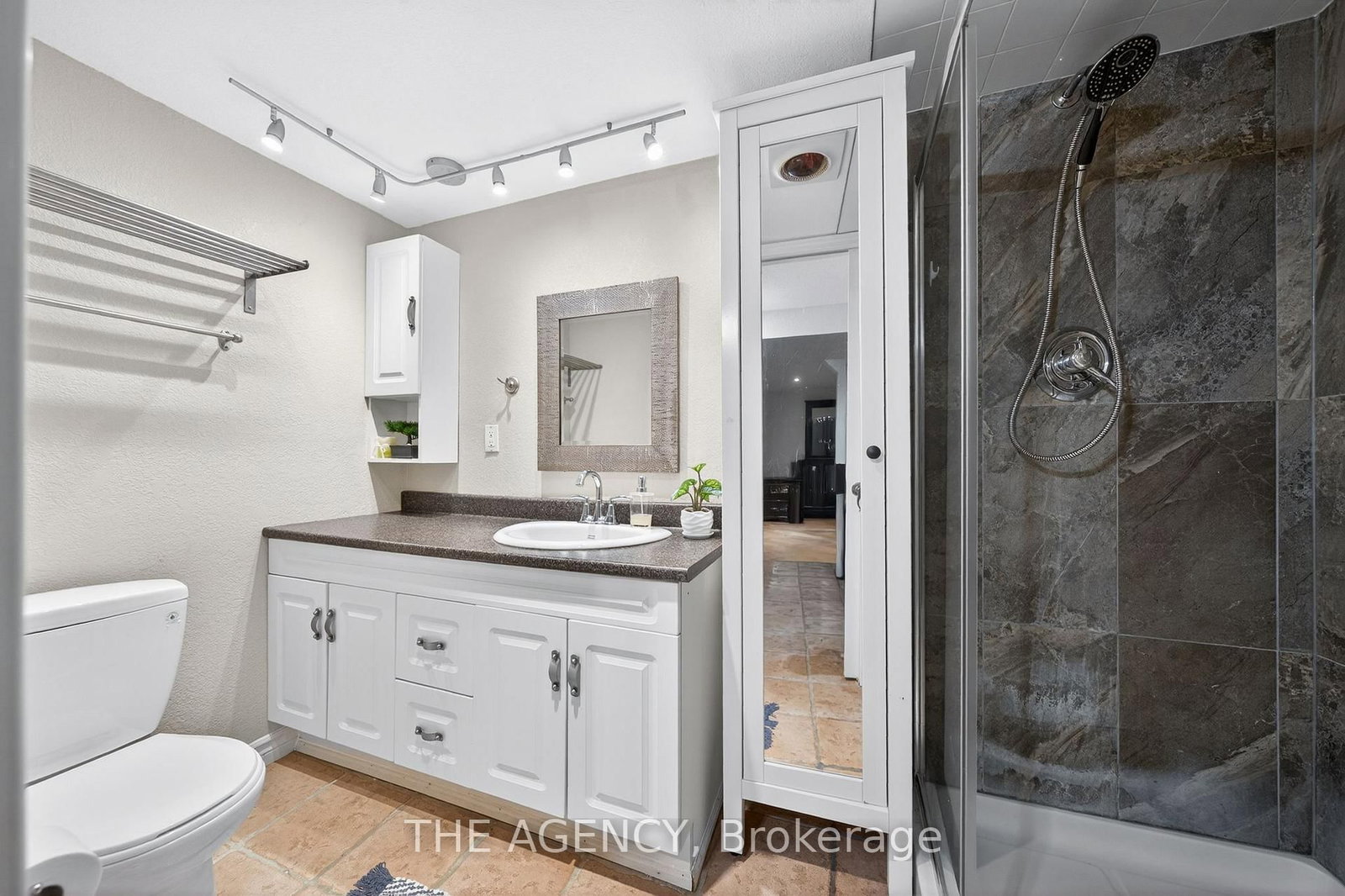 415 Morgan Avenue, Unit 8 - Photo 25