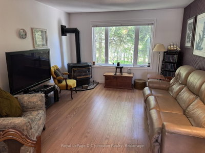373 Carlisle Street • Saugeen Shores, ON photo 8