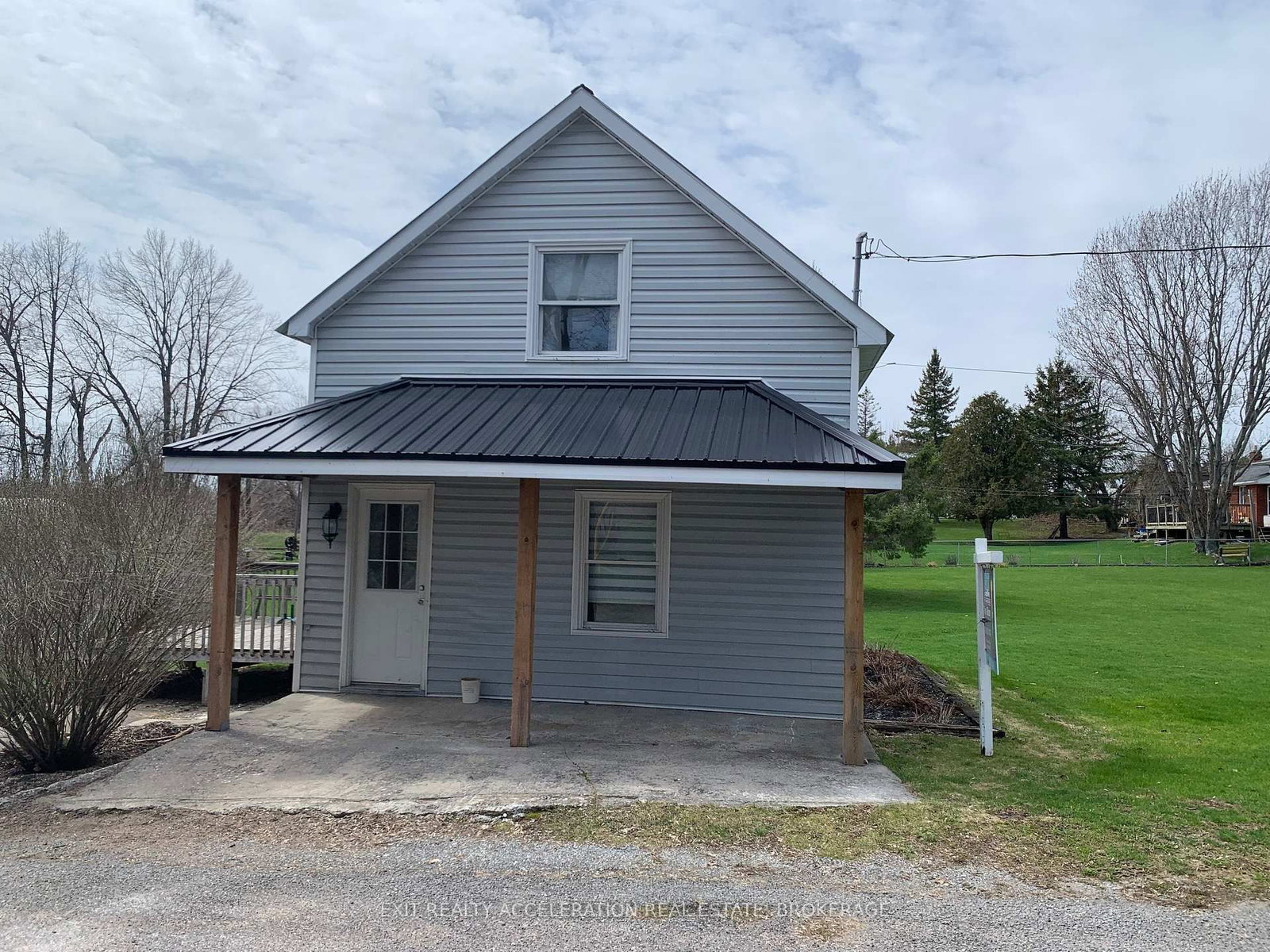 Detached House for sale at 9 Chestnut Drive, Tamworth, Ontario, K0K 3G0 - Stone Mills - MLS: X13027204