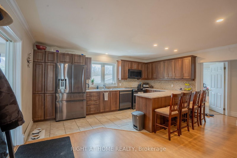682 Henri Circ, Clarence-Rockland, K4K 1C4 | Image 2