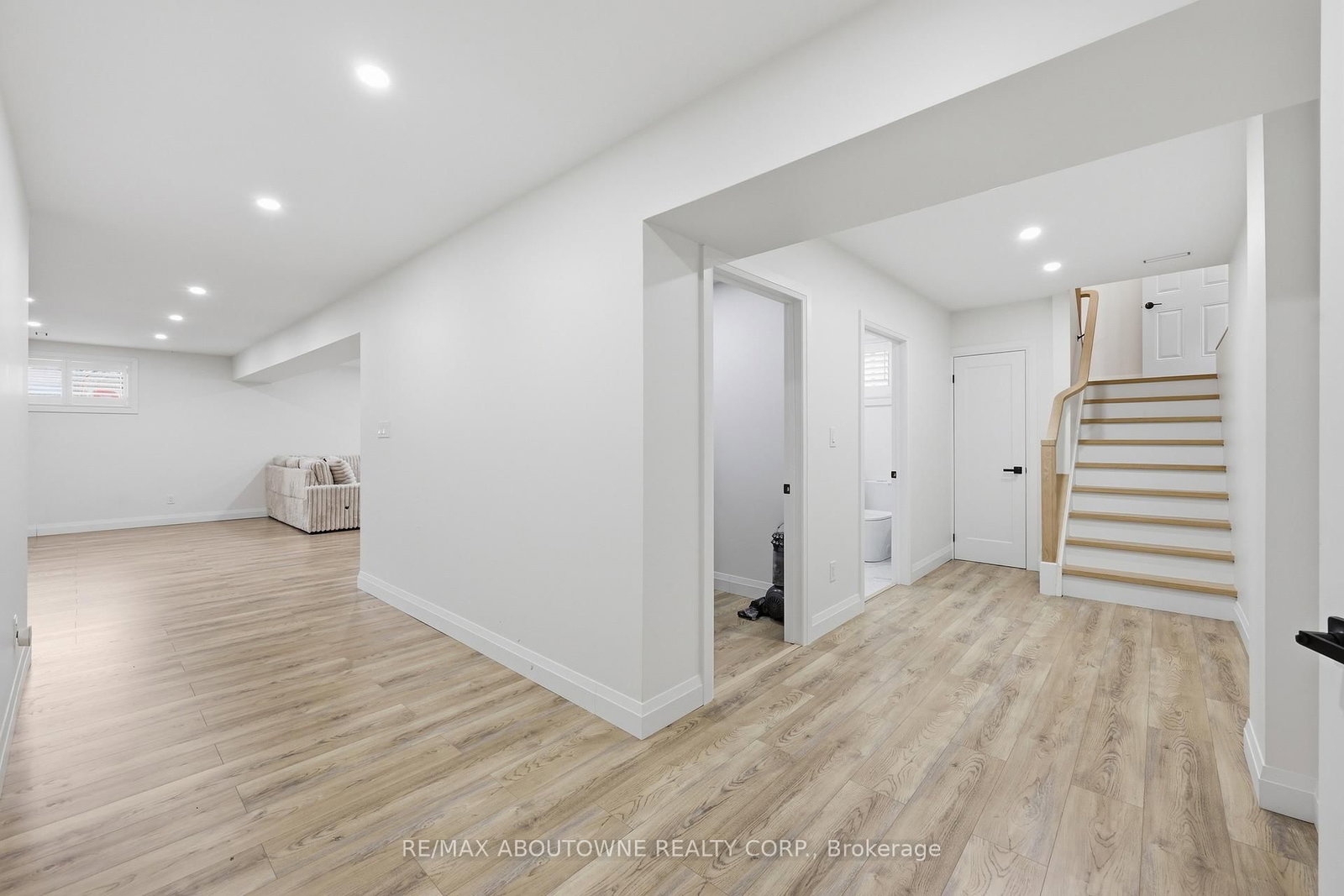 58 Kilbourn Avenue - Photo 32