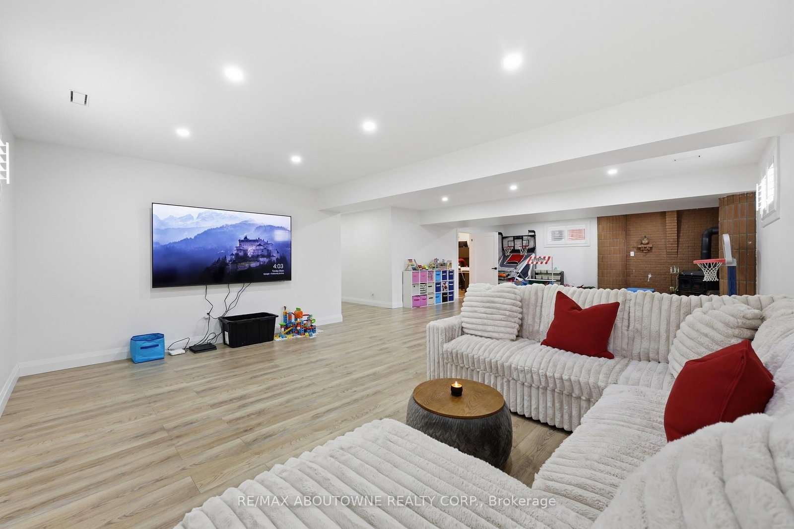 58 Kilbourn Avenue - Photo 33