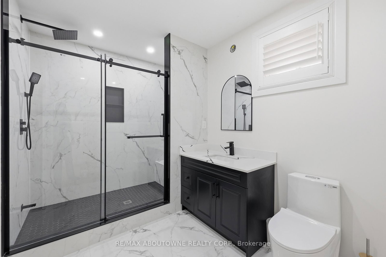 58 Kilbourn Avenue - Photo 40