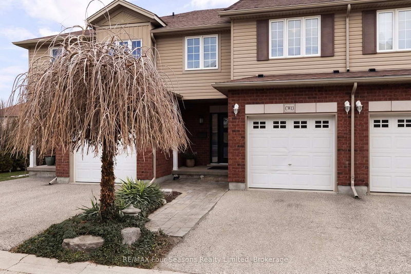 13 - 305 Briarmeadow Dr, Kitchener, N2A 4K9 | Image 3