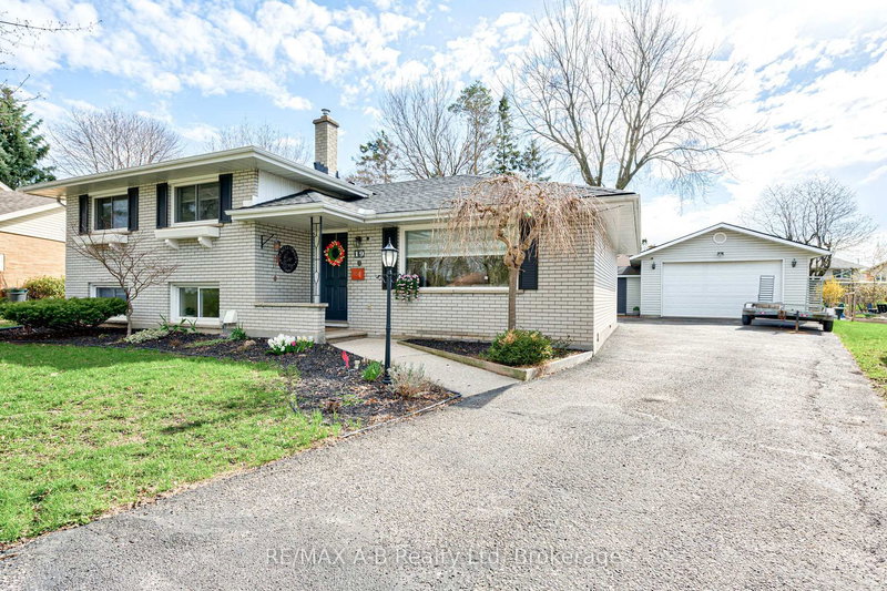 19 Linton Pl, Kitchener, N2B 2K1 | Image 3