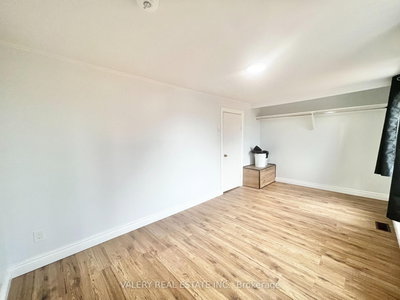 B-67 Queen Mary Street, Ottawa, Ontario image-0-4