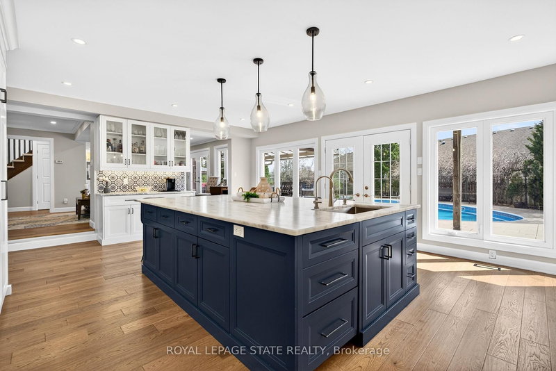 42 Farewell Cres, West Lincoln, L0R 2A0 | Image 3