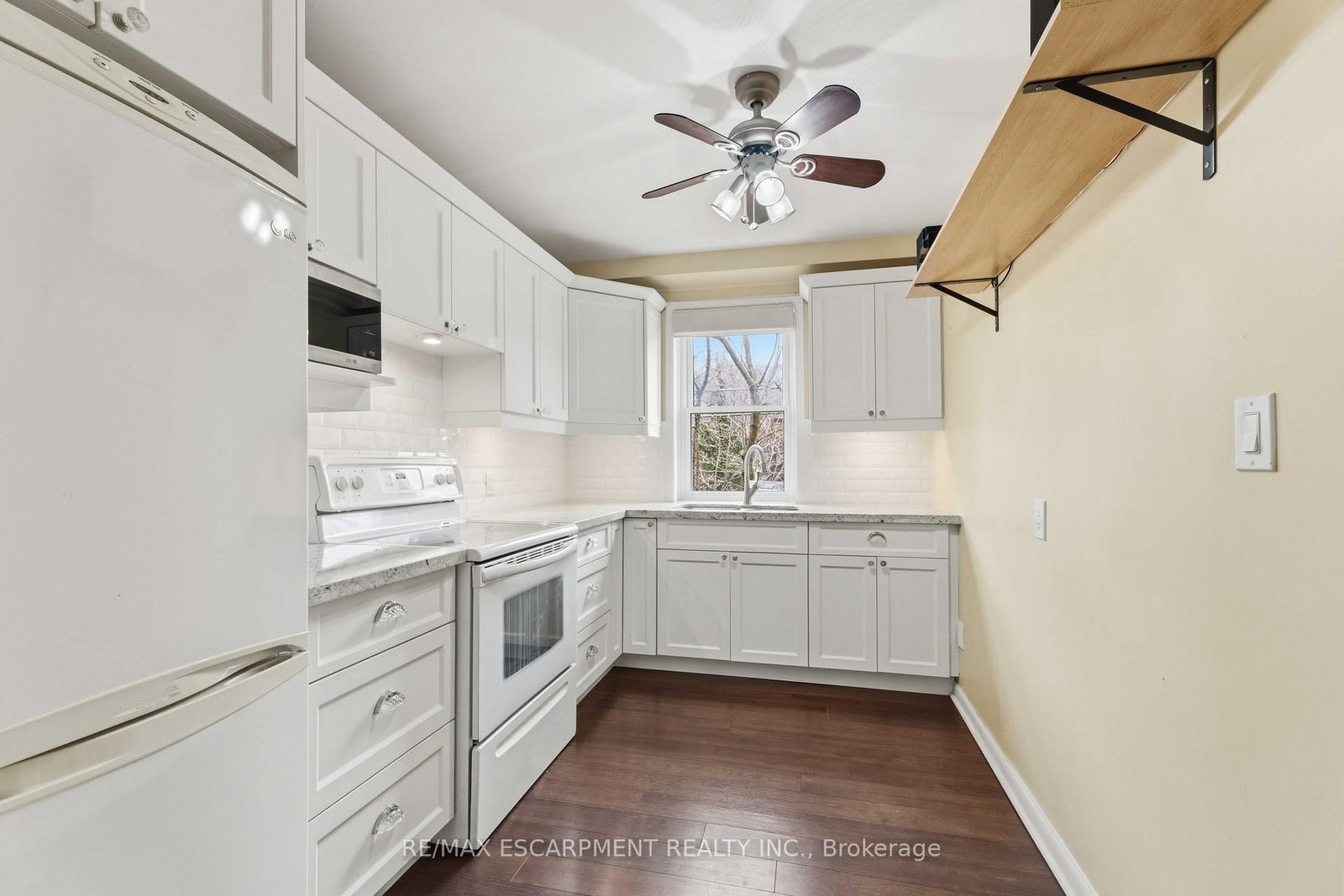 231 MacNab Street S • #23 • Hamilton, ON photo 6
