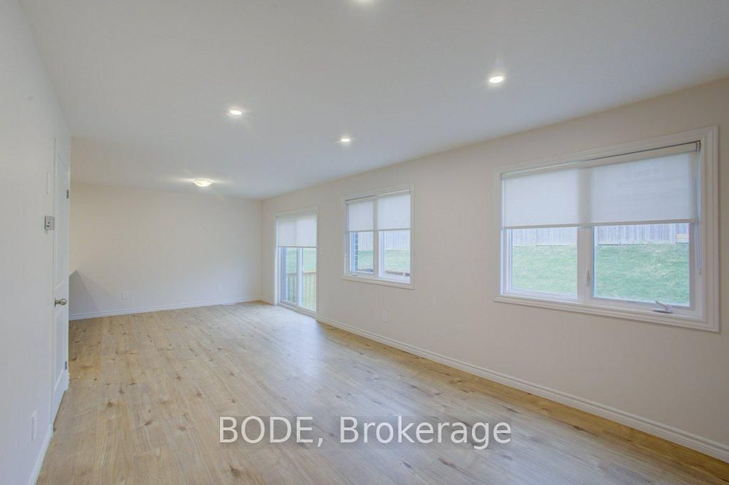 11 Rockcliffe Drive, Unit 2 - Photo 8