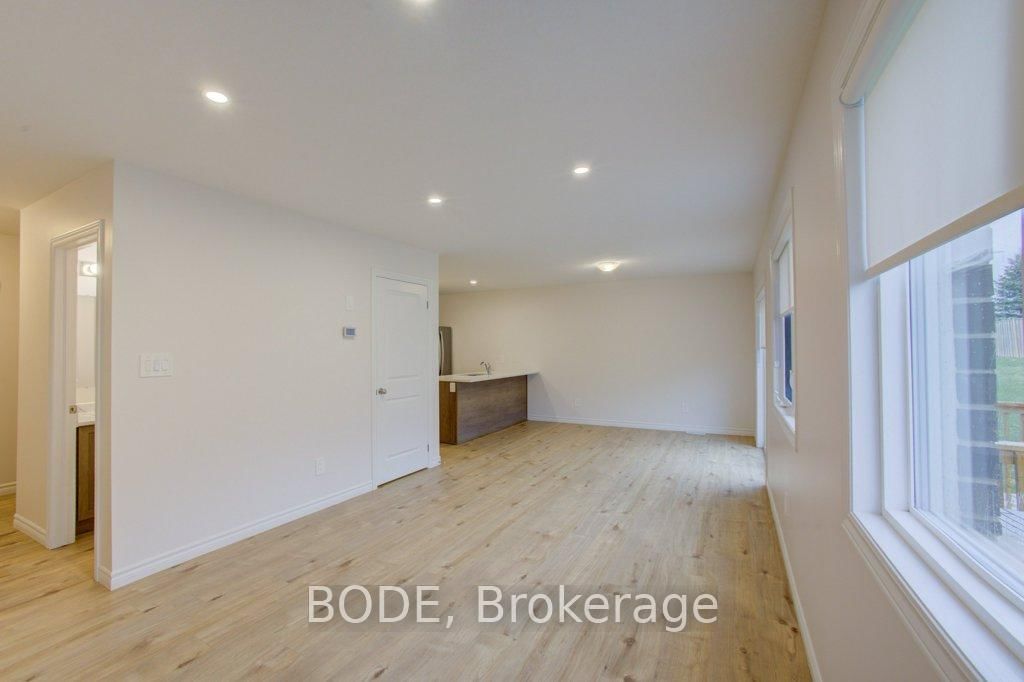 11 Rockcliffe Drive, Unit 2 - Photo 9