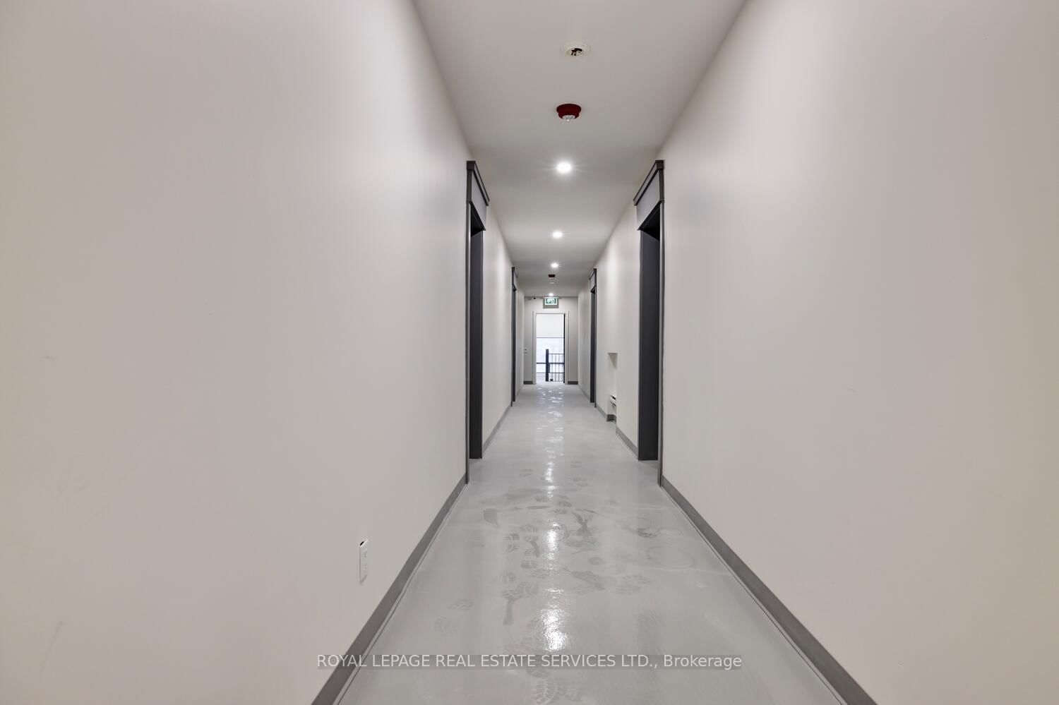 20 Duke Street, Unit 305 - Photo 13