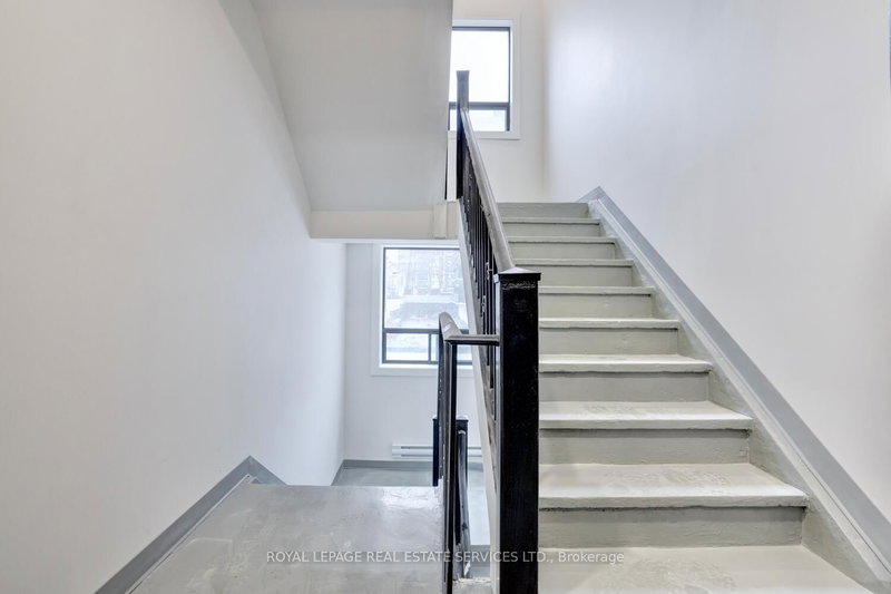 305 - 20 Duke St, Hamilton, L8P 1X1 | Image 2