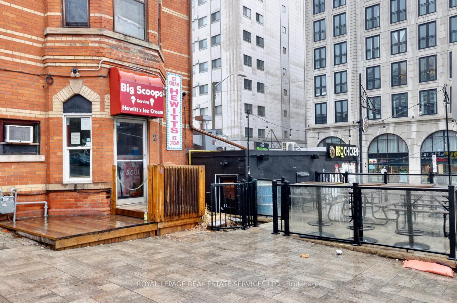 20 Duke Street, Unit 305 - Photo 43