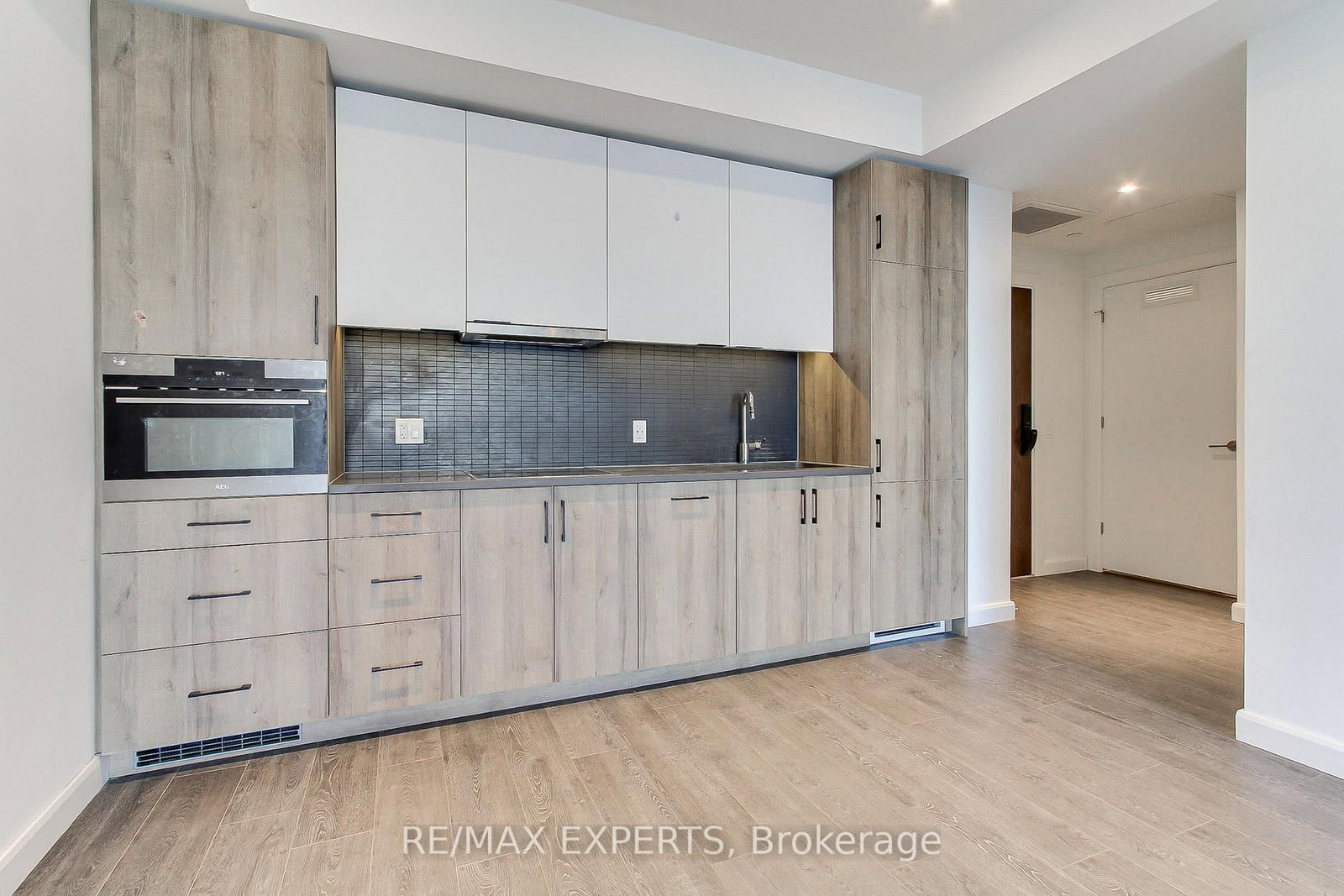 741 King Street, Unit 103 - Photo 11