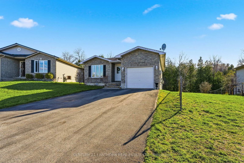 167 Nicholas St, Quinte West, K8V 6E8 | Image 3