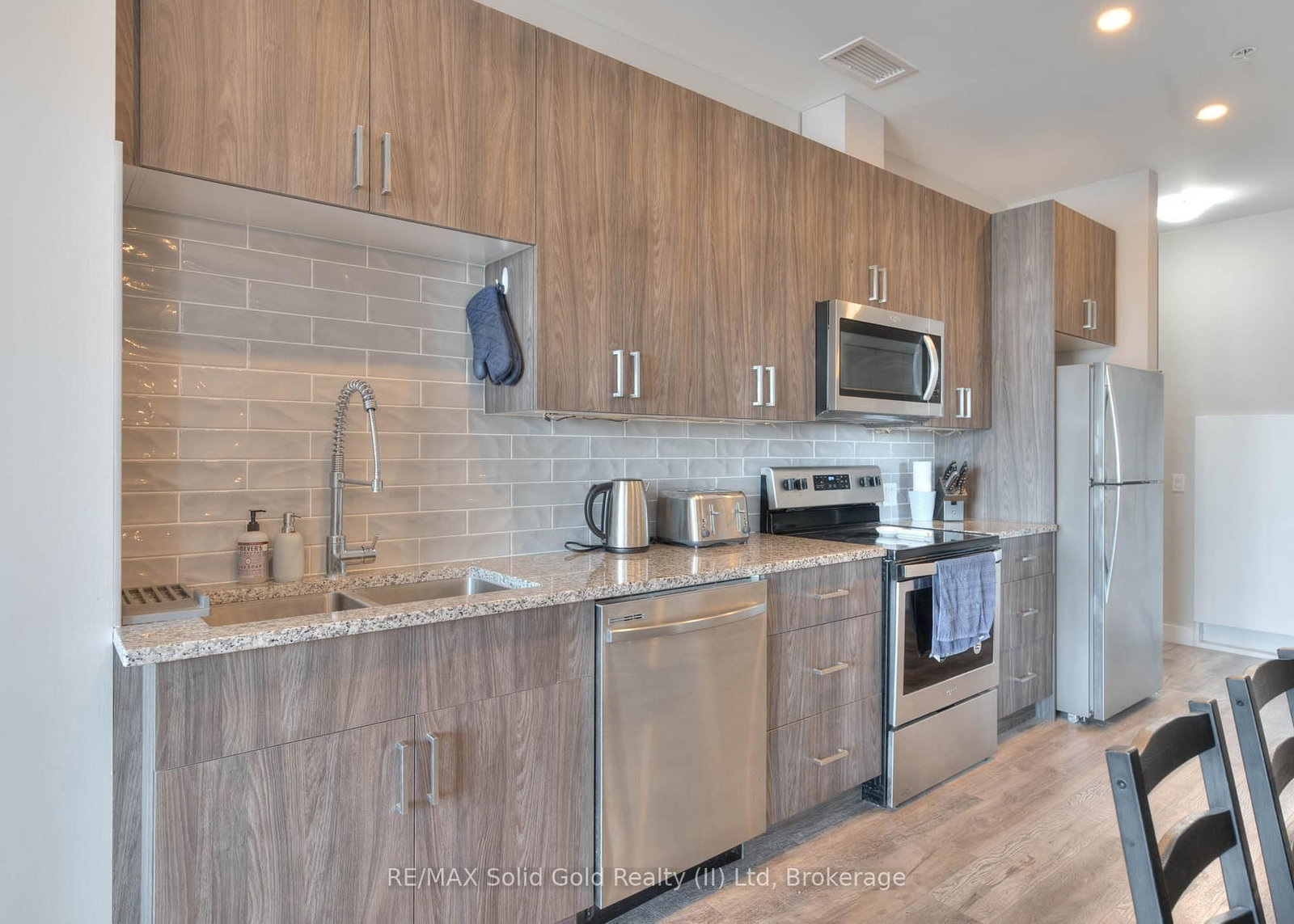 100 Garment Street, Unit 802 - Photo 8