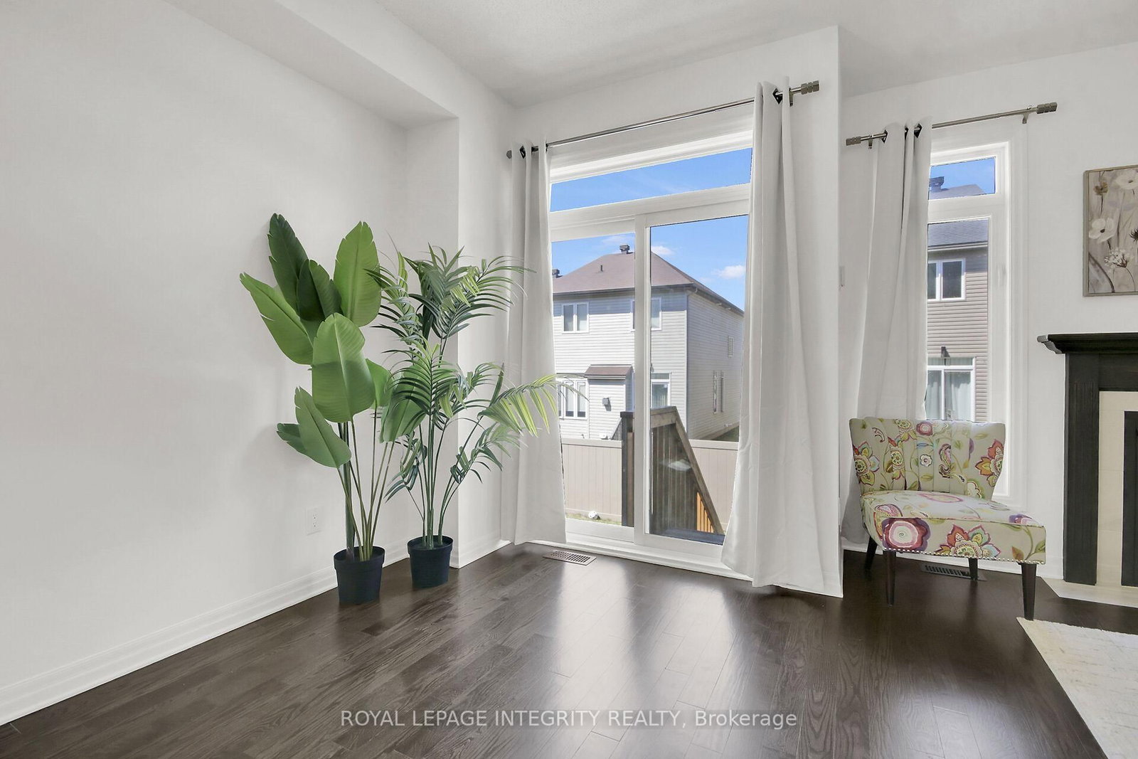 310 Broadridge Crescent - Photo 11