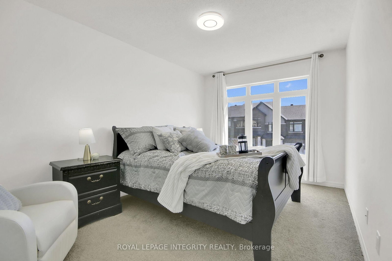 310 Broadridge Crescent - Photo 19