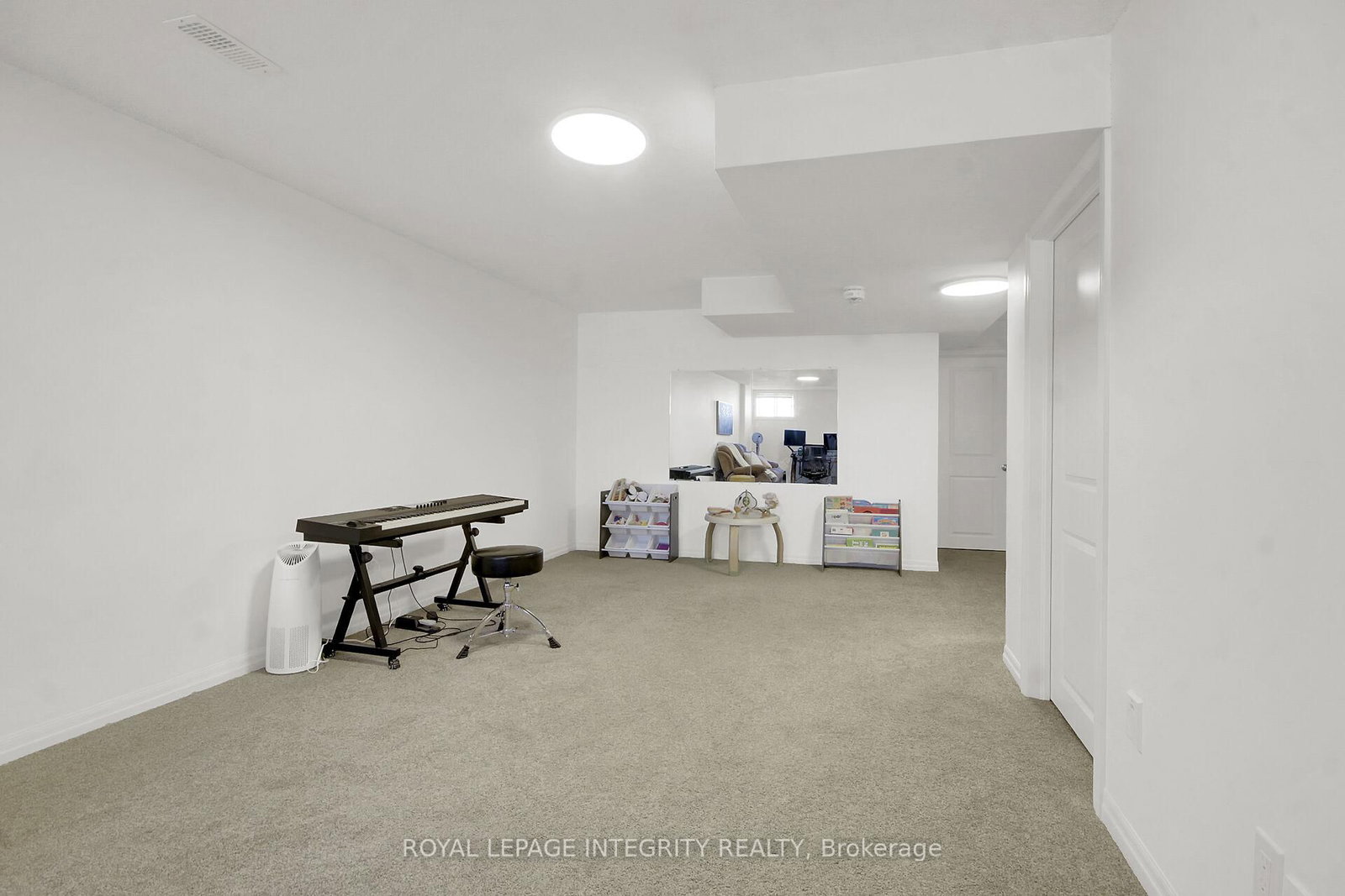 310 Broadridge Crescent - Photo 34