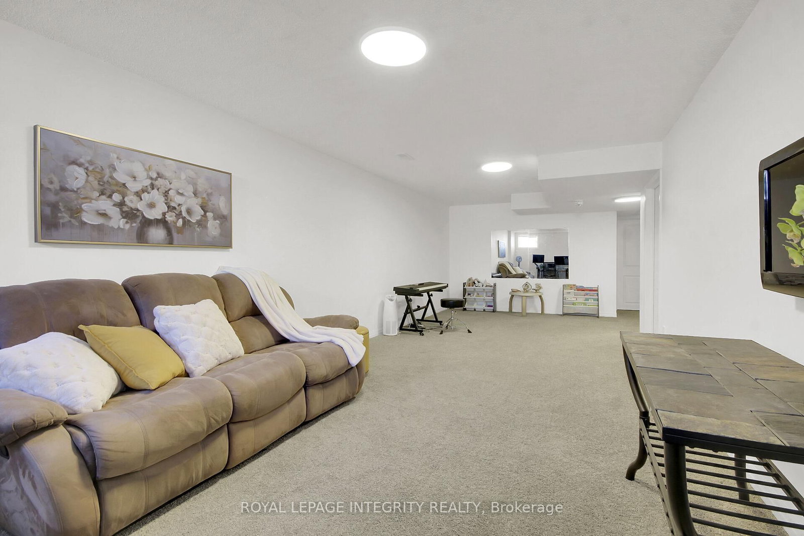 310 Broadridge Crescent - Photo 35