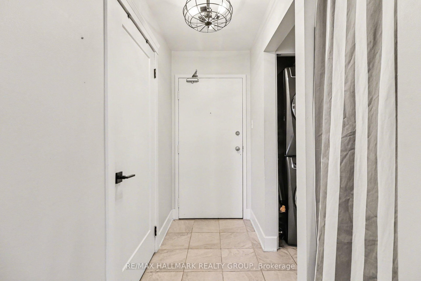 280 Brittany Drive • #312 • Ottawa, ON photo 3