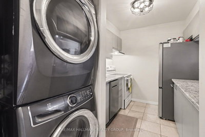 280 Brittany Drive • #312 • Ottawa, ON photo 5
