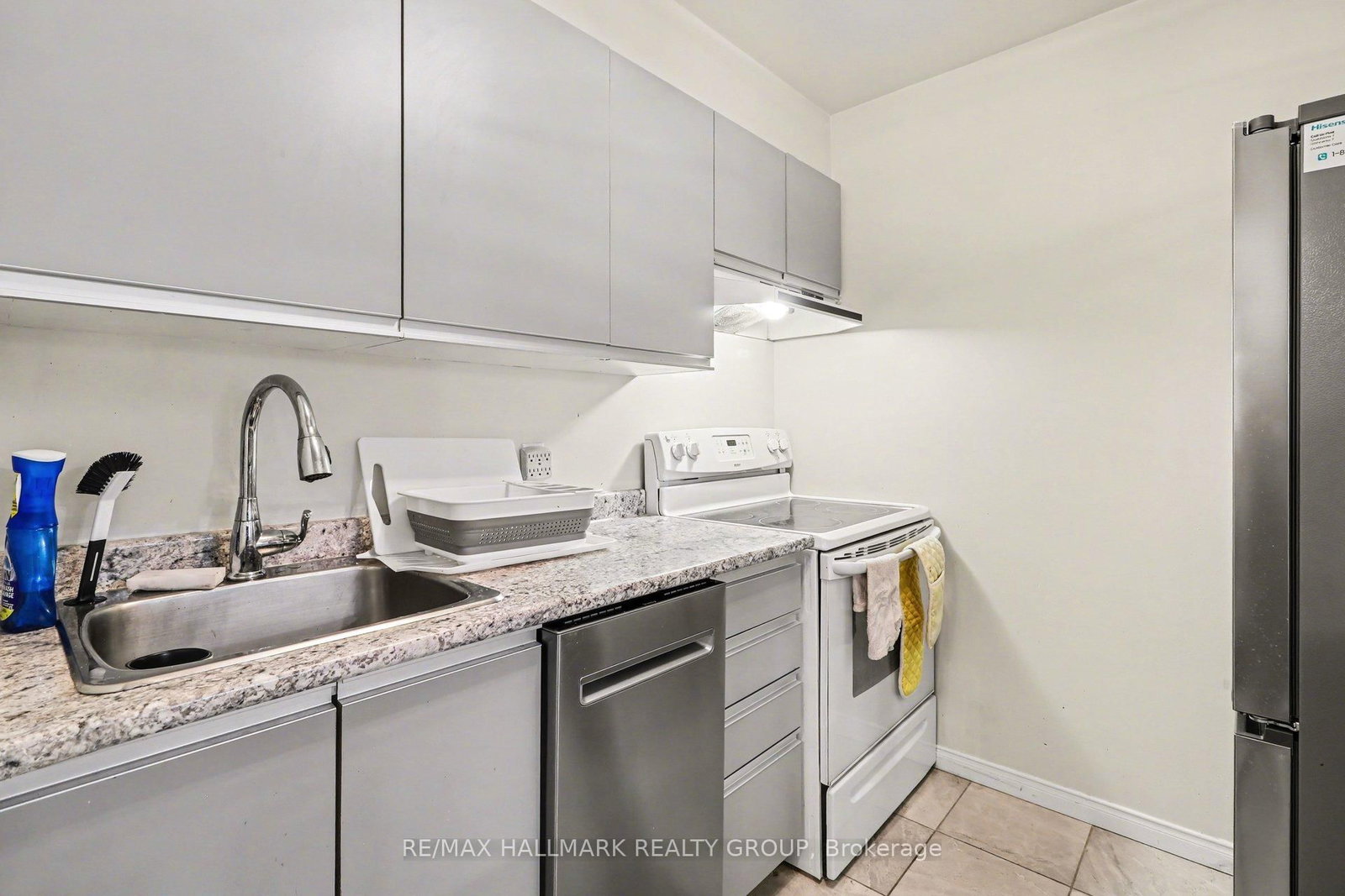 280 Brittany Drive • #312 • Ottawa, ON photo 8