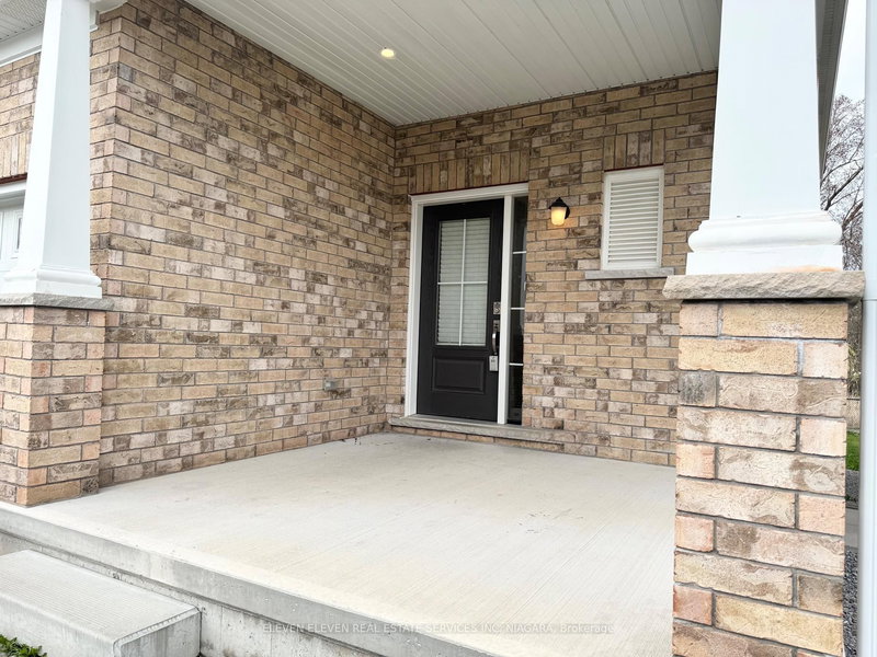 3598 Carolinia Crt, Fort Erie, L0S 1N0 | Image 2