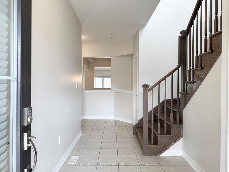 3598 Carolinia Crt, Fort Erie, L0S 1N0 | Image 3